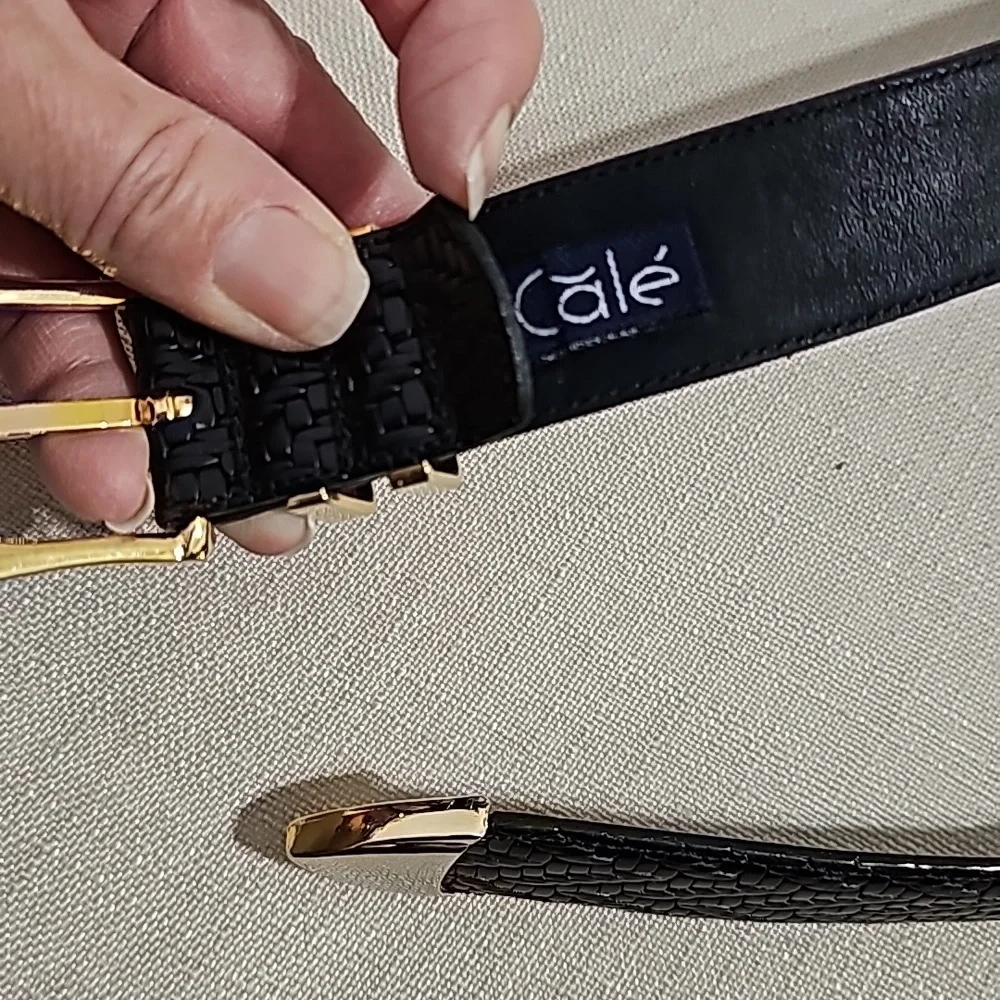 Cale Men's Crocodile 2 Tone Buckle Belt